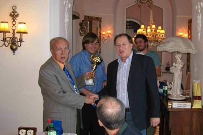 Beschreibung: Beschreibung: Beschreibung: Beschreibung: Beschreibung: strahlendersieger